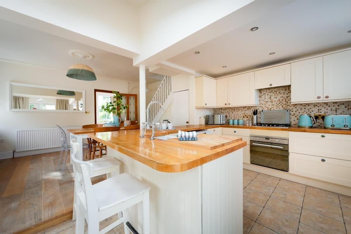 Peaceful Oasis 3 Beds House With Garden And Parking Rumah liburan Cambridge (Cambridgeshire)