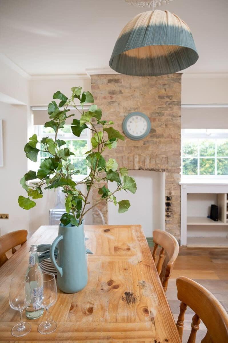 Peaceful Oasis 3 Beds House With Garden And Parking Rumah liburan Cambridge (Cambridgeshire)